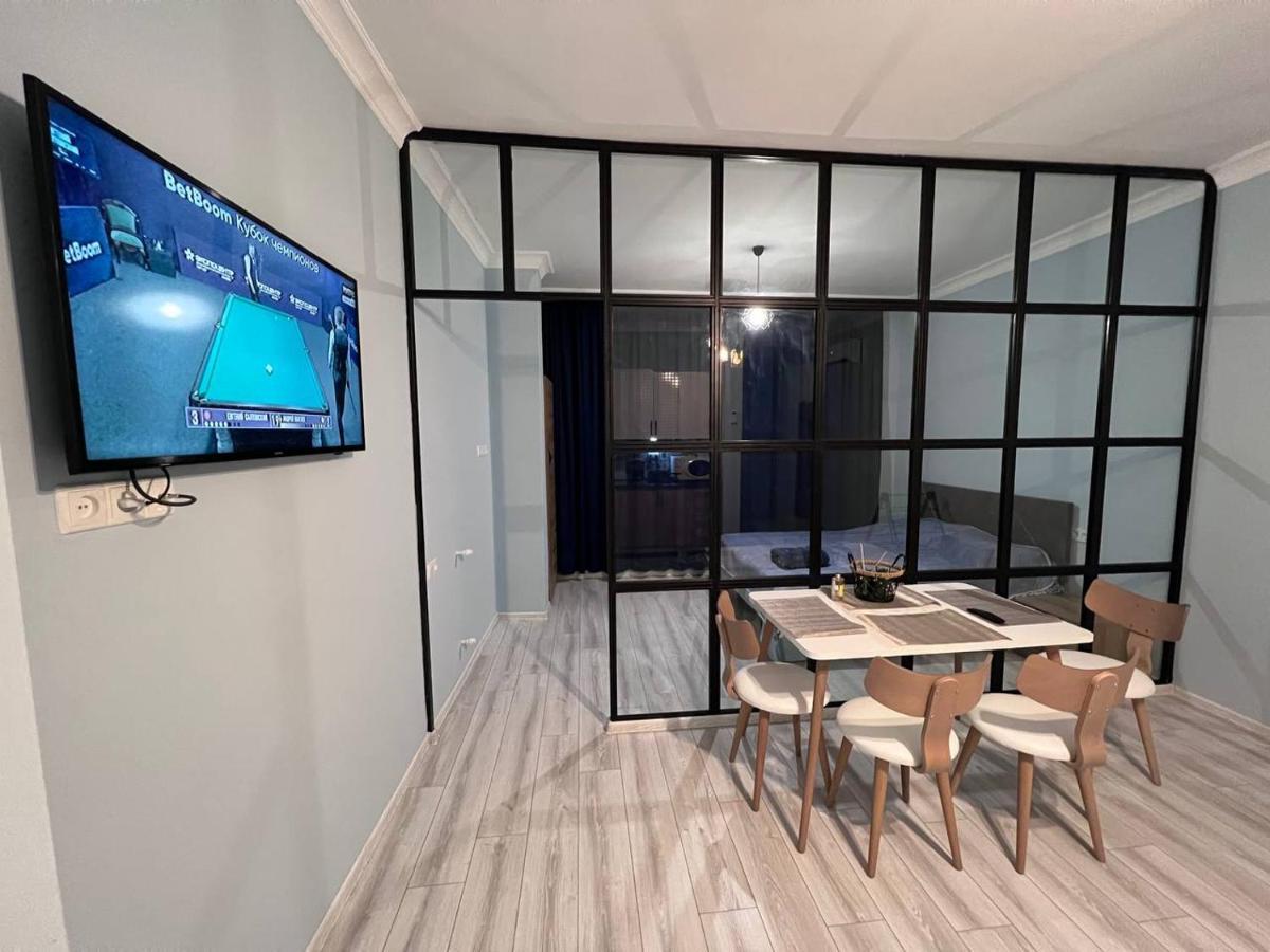 Apartment Merabi Batumi Exterior foto
