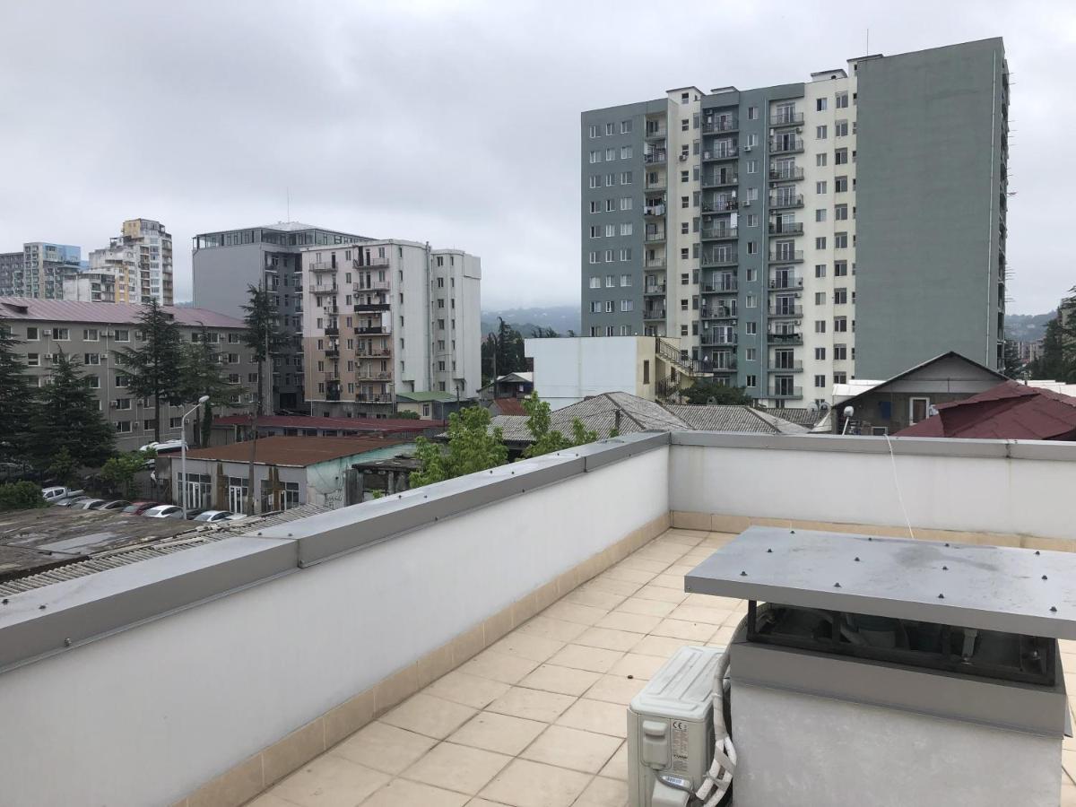 Apartment Merabi Batumi Exterior foto