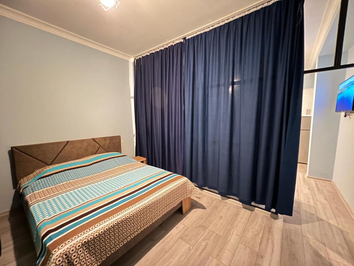 Apartment Merabi Batumi Exterior foto