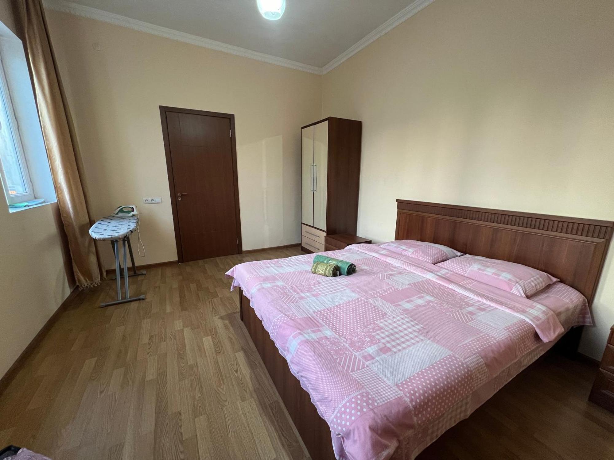 Apartment Merabi Batumi Exterior foto