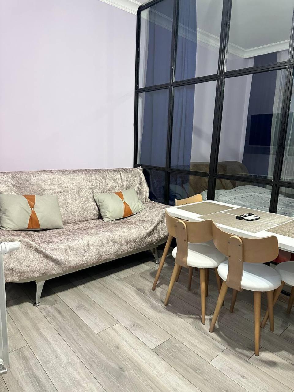 Apartment Merabi Batumi Exterior foto