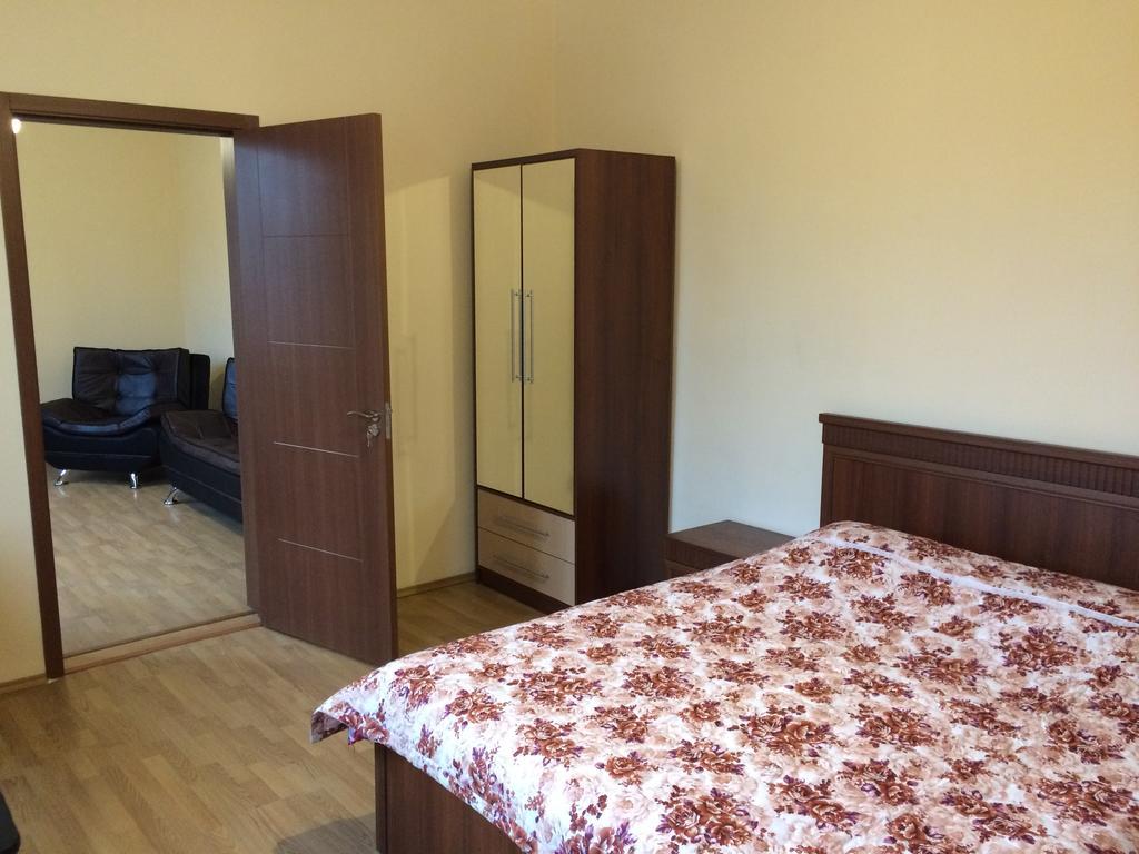 Apartment Merabi Batumi Exterior foto
